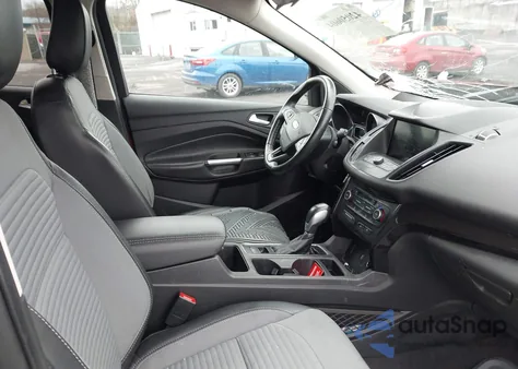 2019 Ford Escape Se z USA, uszkodzony, nr VIN 1FMCU9GD0KUC43071